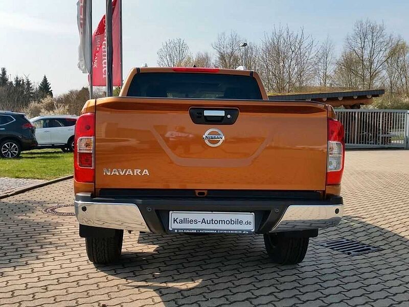 Nissan Navara 4x4 DC Tekna LED+LEDER+NAVI+AHK+ROLLO+1VB