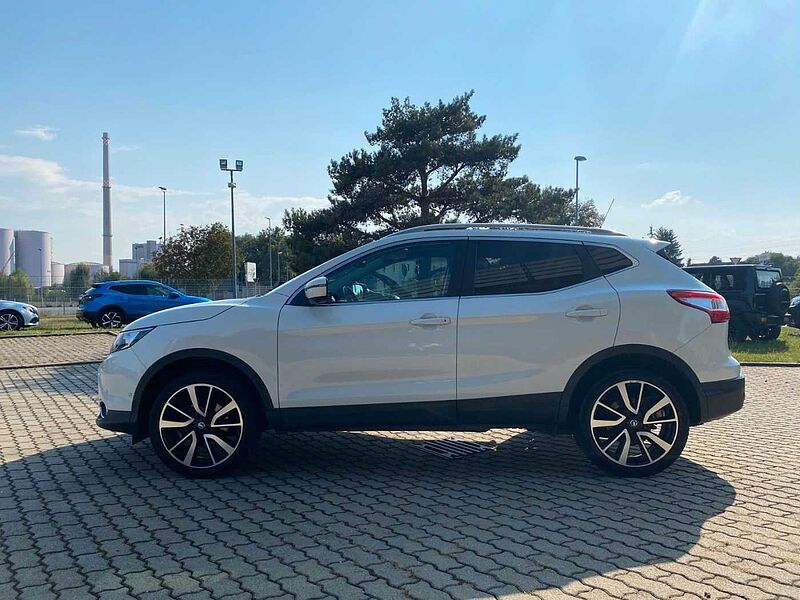 Nissan Qashqai 1.2 DIG-T Xtronic Tekna KEYLESS+PANO+NAV